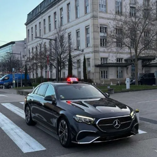 Taxi Élite KZ à Lyon et à l’aéroport, berline Mercedes
